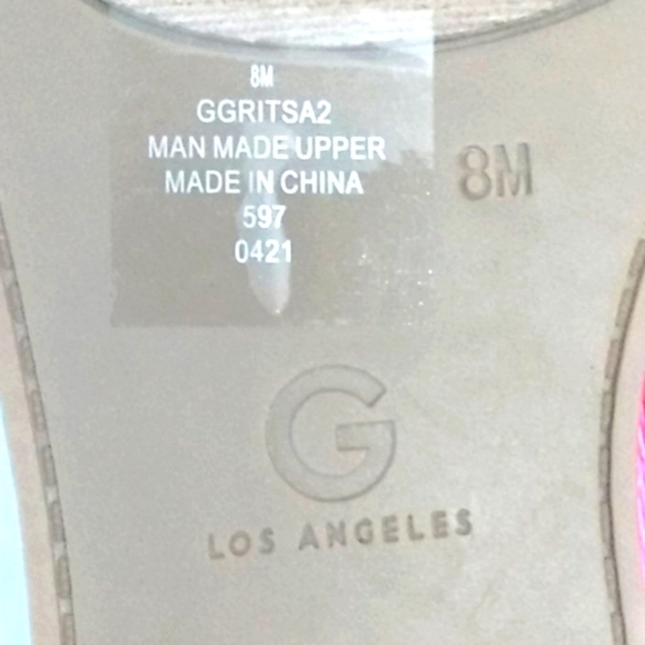 GBG Los Angles Pink Silver Stud Thong Sandals SIZE 8 NWOT - Picture 5 of 8